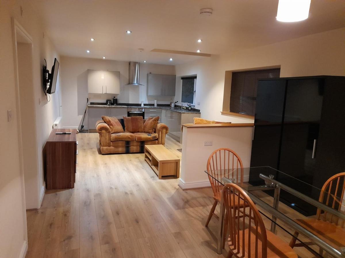 Queens One Urmston Chambre photo